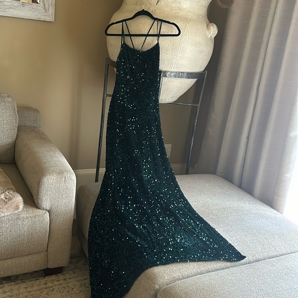Green Sequence Formal Dress - Picture 1 of 10